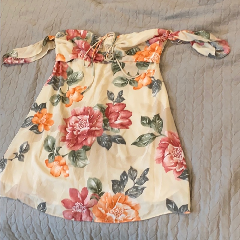 Off the shoulder floral print dress